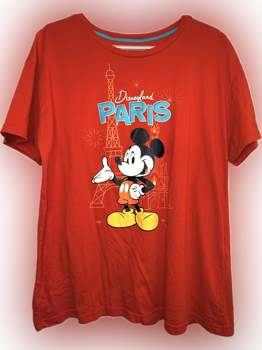 Disneyland Paris Mickey Mouse Eiffel Tower Red Adult T-Shirt Size Large